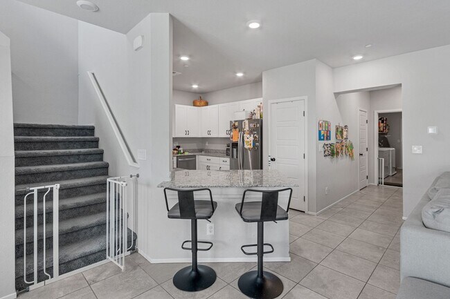 Building Photo - GORGEOUS TOWNHOME BUILT IN 2020 LOCATED IN A GATED COMMUNITY!