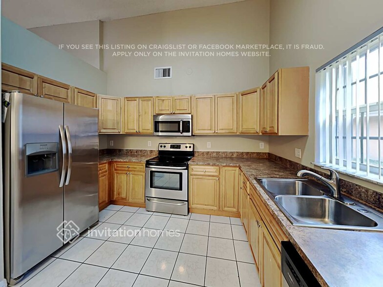 Building Photo - 500 NW 207th Terrace