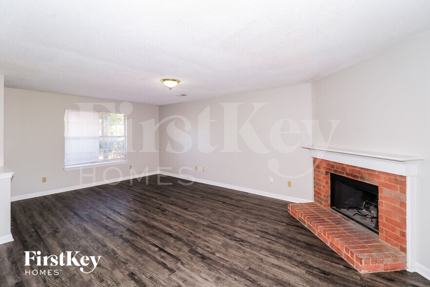 Building Photo - 8337 Bridge Creek Dr