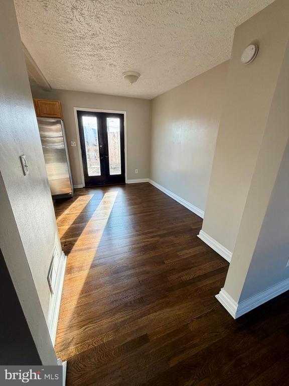 Building Photo - 3413 Wallford Dr