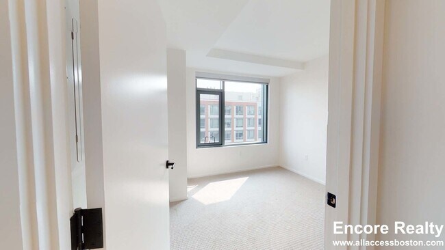 Building Photo - 345 Harrison Ave