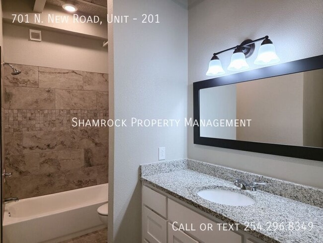 Building Photo - The Courtyard Lofts ~ One Bedroom Apartment