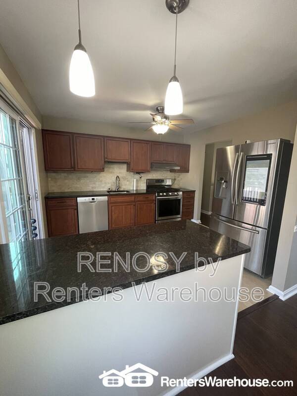 Building Photo - 9 Snug Lagoon Ct