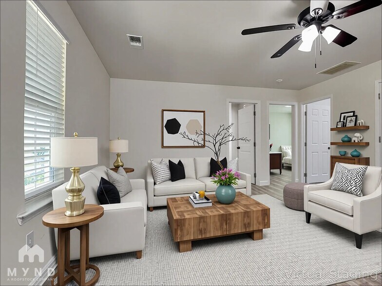 Building Photo - 424 Valerie Cir