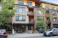 Building Photo - 2335 NW Raleigh St