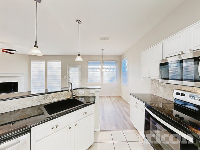 Building Photo - 13354 Dove Ranch Rd