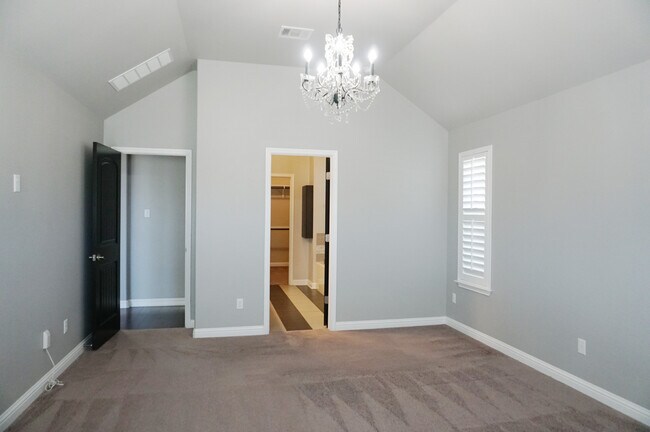 Building Photo - 6620 Estana Ln