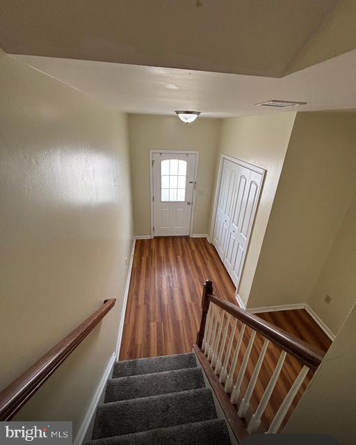 Building Photo - 6459 Creekbend Dr