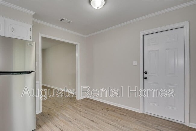 Building Photo - 2314 Rutherford Ave