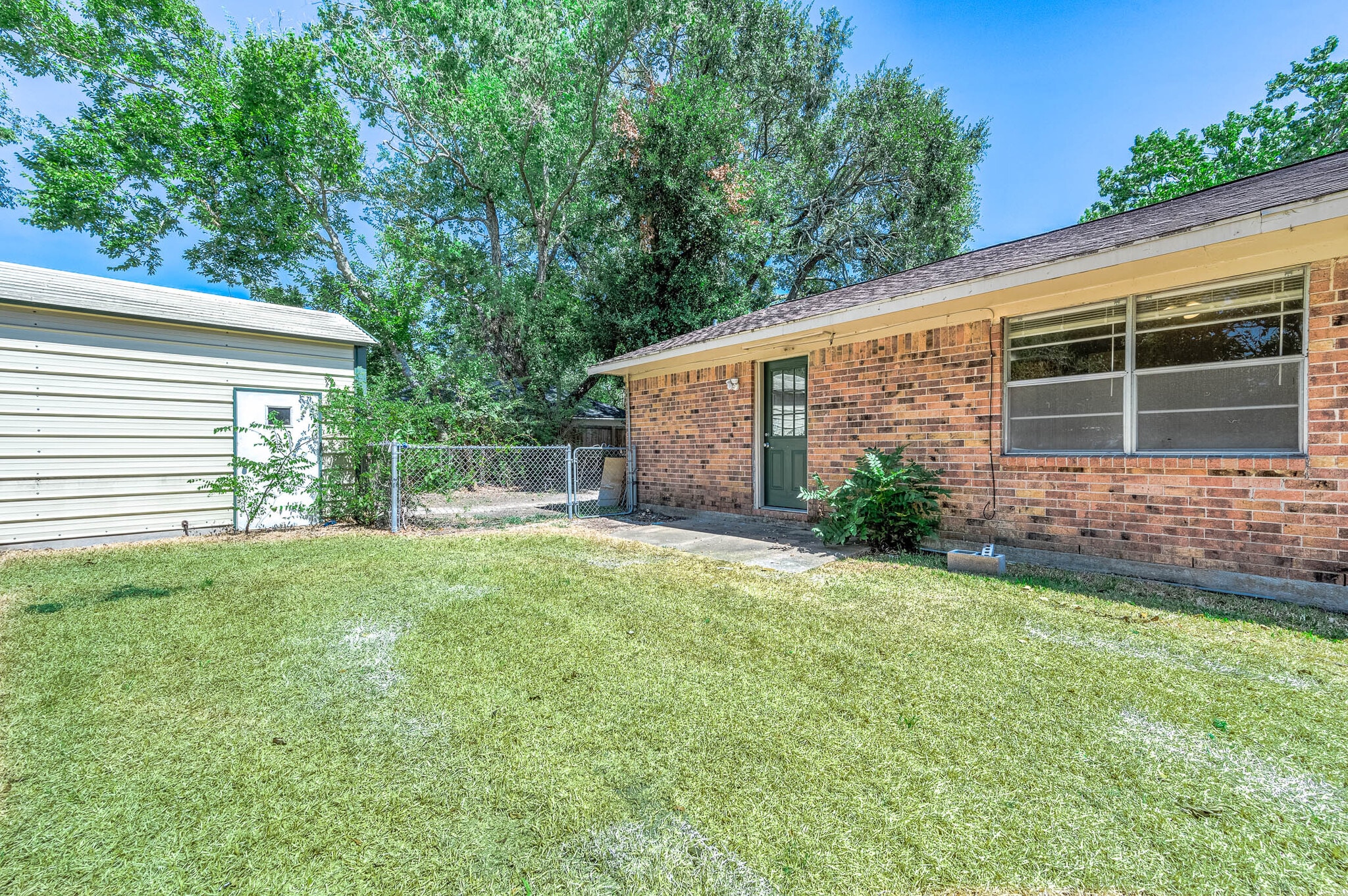 Backyard - 4111 Victoria Ave