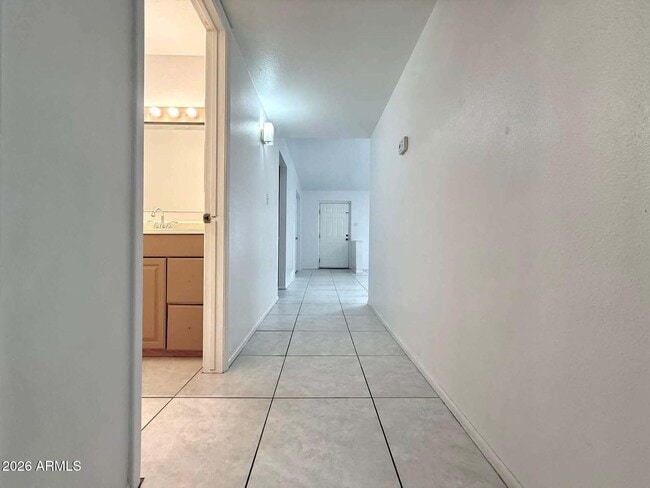 Building Photo - 1500 W Rio Salado Pkwy