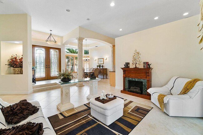 Building Photo - 15390 Earhart Pl