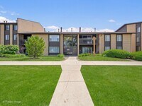 Building Photo - 6176 Knoll Ln Ct