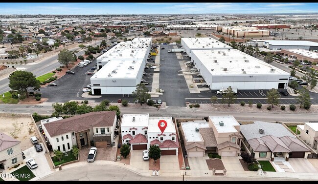 Building Photo - 11714 Dos Palmas Dr