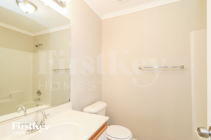 Building Photo - 1717 Challock Way