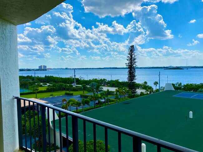 Building Photo - 5420 N Ocean Dr