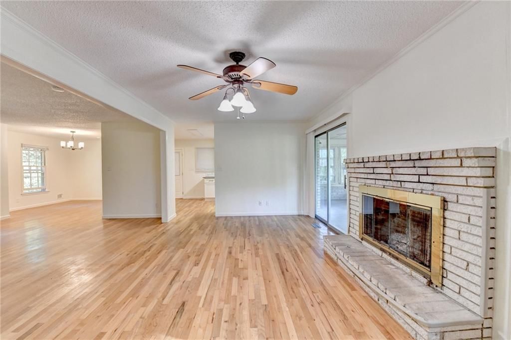 Building Photo - 2628 Whitehurst Dr