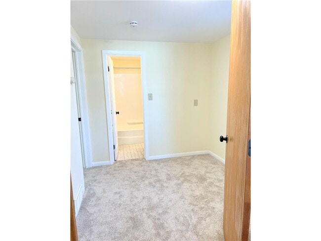 Building Photo - 1670 Stillwater St