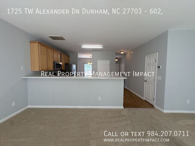 Building Photo - 1725 TW Alexander Dr