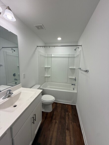 Building Photo - 849 Sage Hill Dr