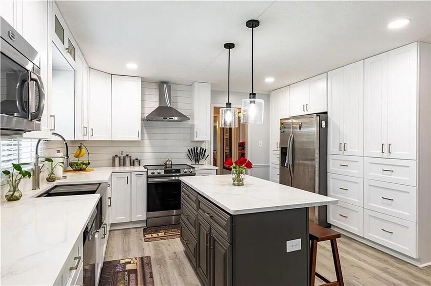 Building Photo - 2599 Hickory Cove SW