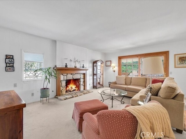 Building Photo - 1198 Woodcrest Ave