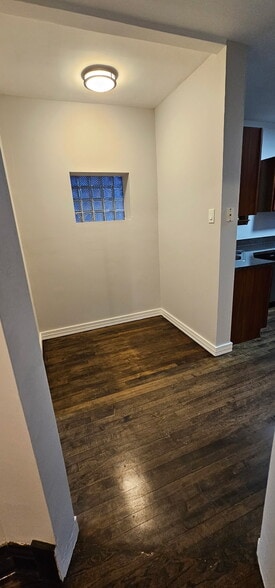 Building Photo - 3819 N Drake Ave