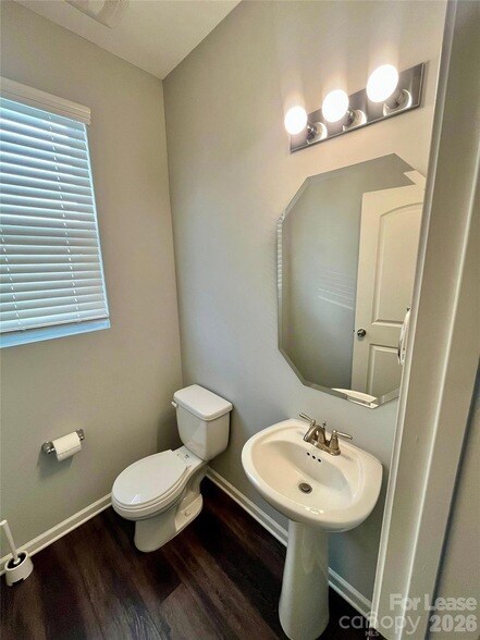 Building Photo - 2105 Boynton St