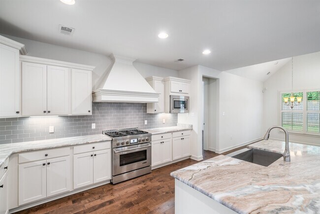 Building Photo - 4713 Emmas Cir W