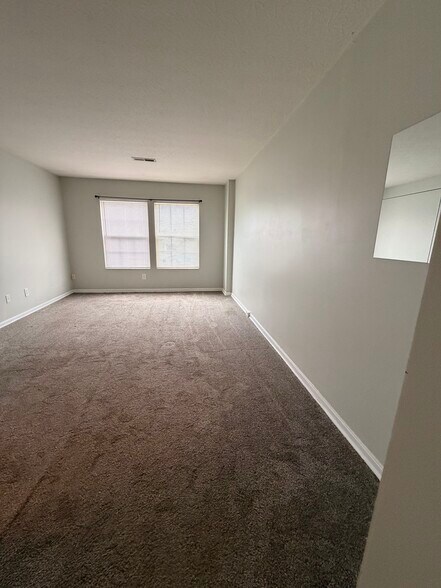 Building Photo - 4082 East Village Dr