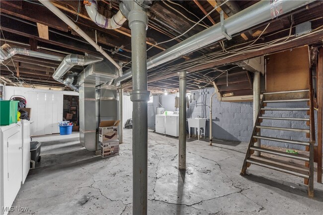 Building Photo - 3703 E 63rd St