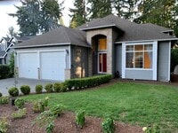 Building Photo - Shoreline House
