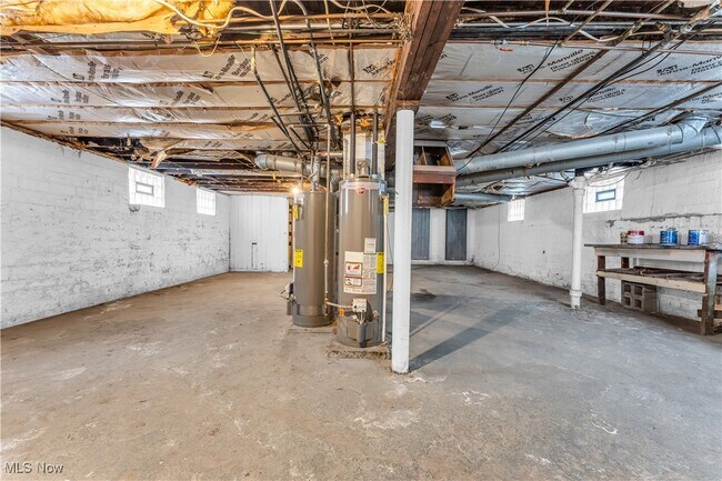 Building Photo - 7001 Velma Ave