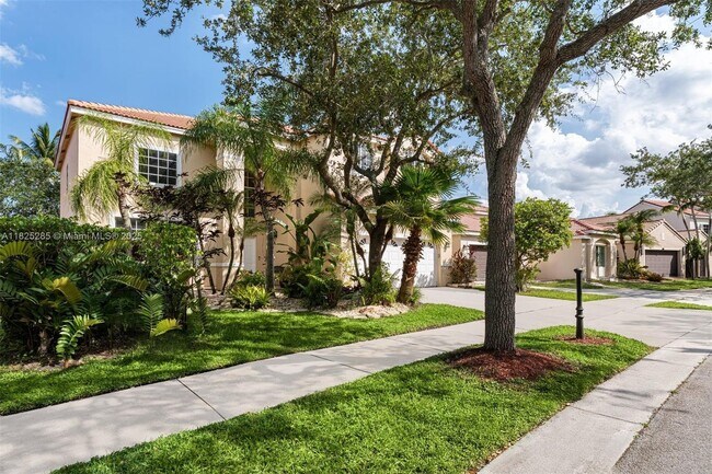 Building Photo - 380 Cambridge Dr