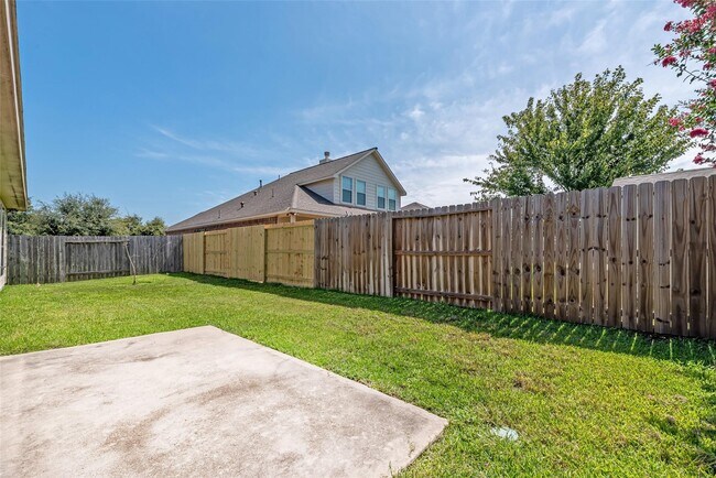 Building Photo - 119 Emerald Loch Ln
