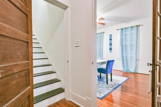Building Photo - 3614 Avenue P 1/2