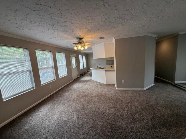 Building Photo - 72 Pisces Dr