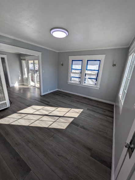 Building Photo - 410 S G St