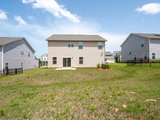 Building Photo - 7023 Waterwheel St SW