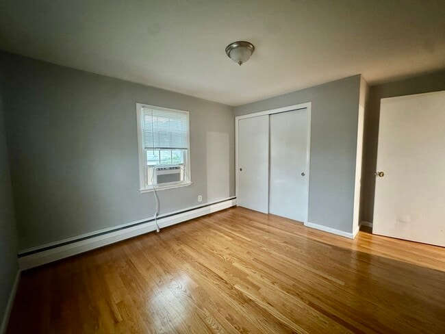 Building Photo - 25 Westmoor Rd