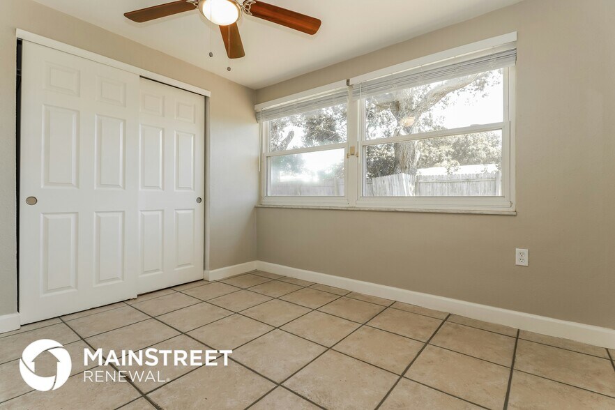 Building Photo - 3128 Brompton Dr