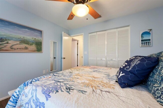 Building Photo - 6552 Waterford Cir