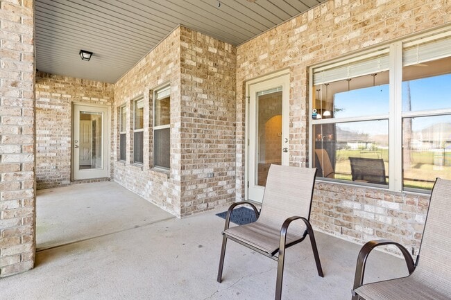 Building Photo - 24 Mozart Ln
