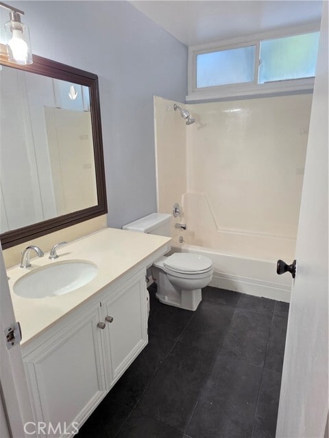 Building Photo - 23401 Vía Elisandra