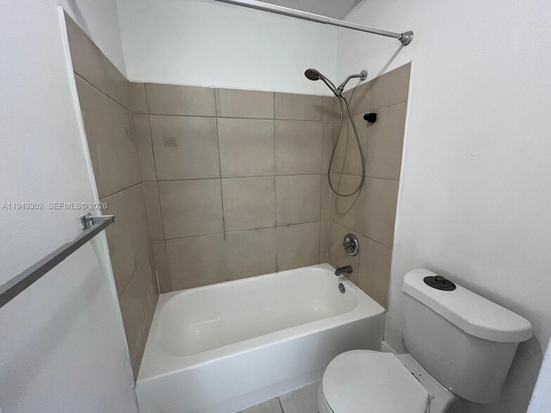 Building Photo - 8028 SW 21st Ct