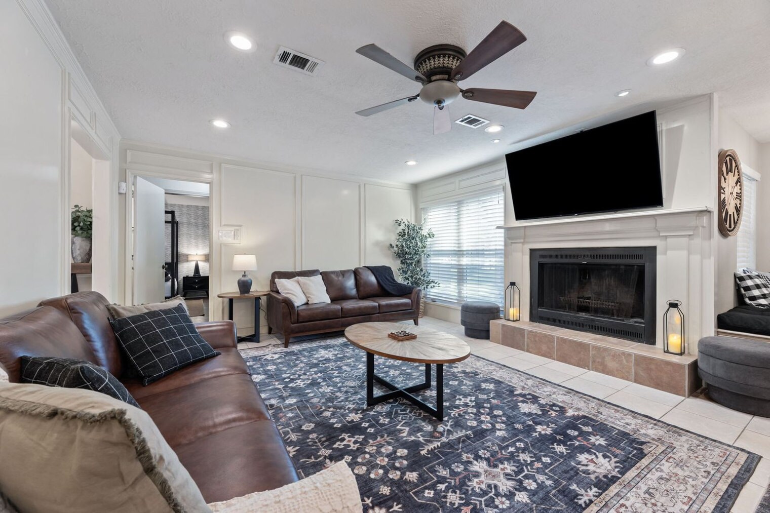 Building Photo - 9123 Kerr Dr