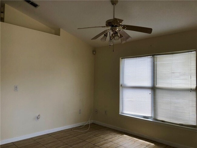 Building Photo - 7698 Pine Fork Dr