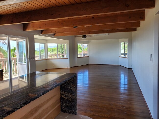 Building Photo - 534 Hoala Dr