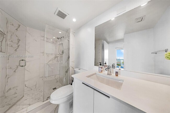 Building Photo - 20515 E Country Club Dr