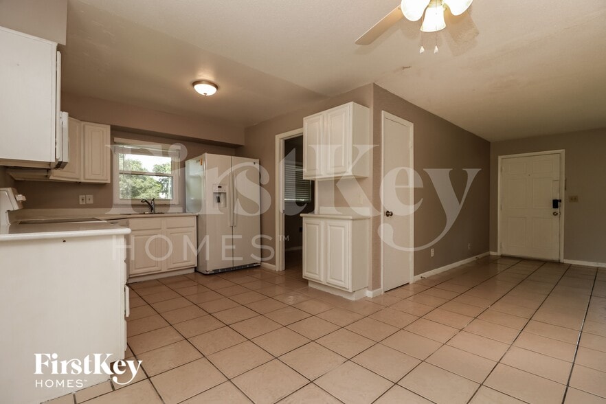 Building Photo - 315 Miami Ave